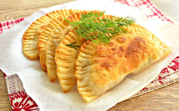 Чебуреки - крымские блюда